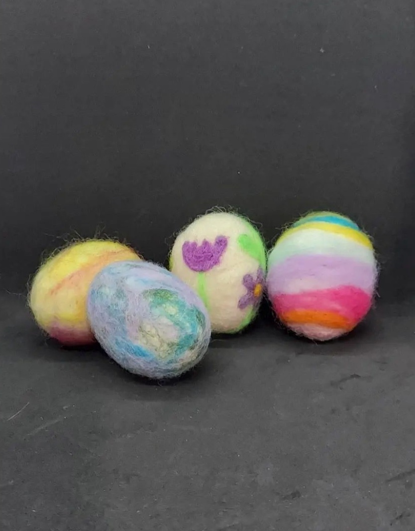 felted eggs